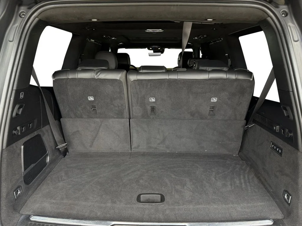 Used 2022 White Jeep Series II image 13