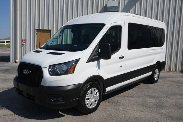 New 2026 Oxford White Ford Passenger Van XL image 6
