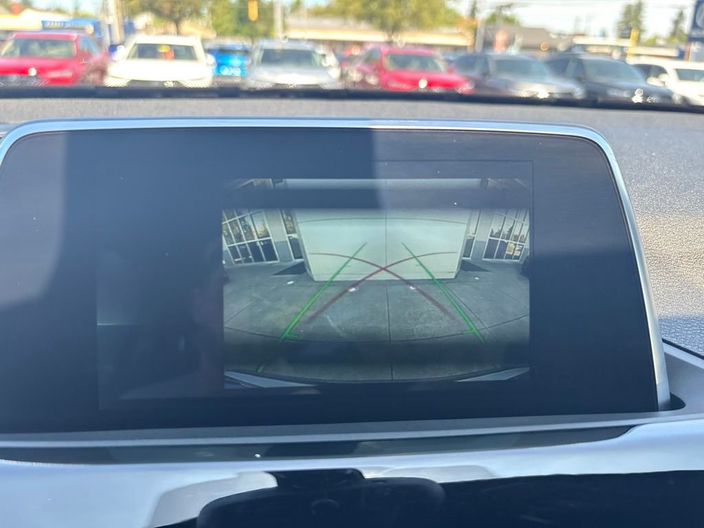 Used 2018 Jet Black BMW xDrive28i image 20