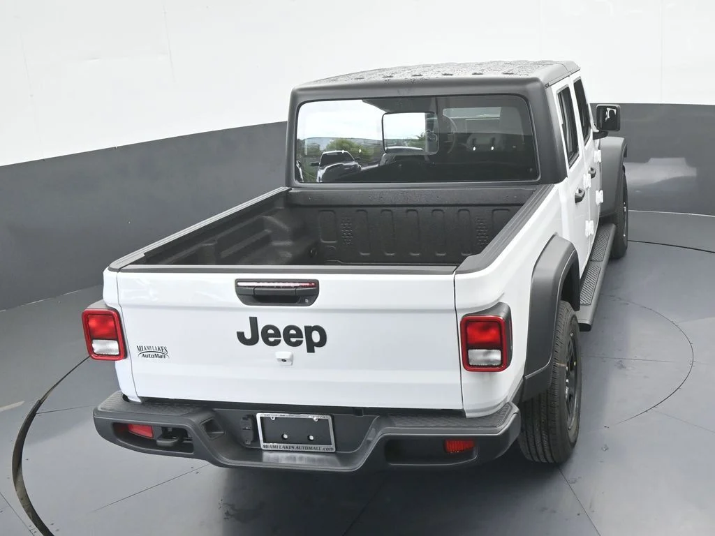 New 2026 Bright White Clear-Coat Exterior Paint Jeep Sport image 42