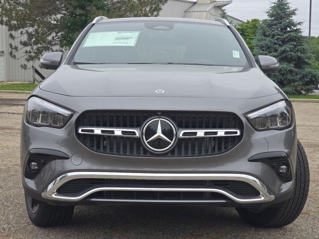 New 2026 Mountain Grey Metallic Mercedes-Benz GLA 250 image 10