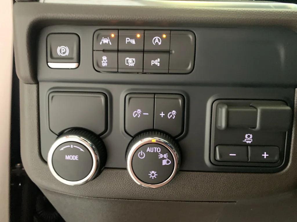2026 Chevrolet Tahoe LS - Photo 28