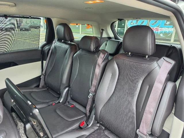 Used 2022 White Kia SX image 24