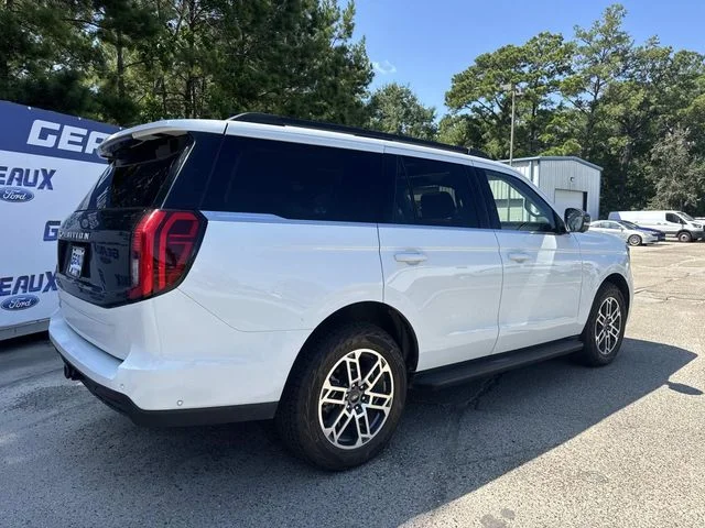 Certified Used 2025 Oxford White Ford Active image 15