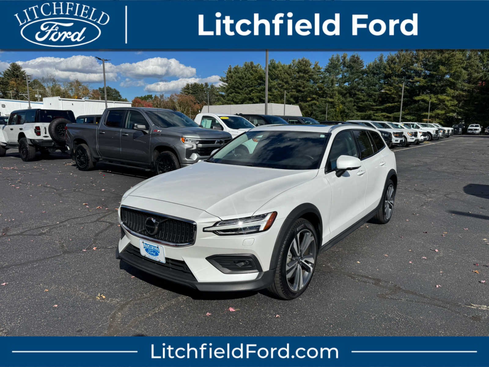 2025 Volvo V60 Cross Country