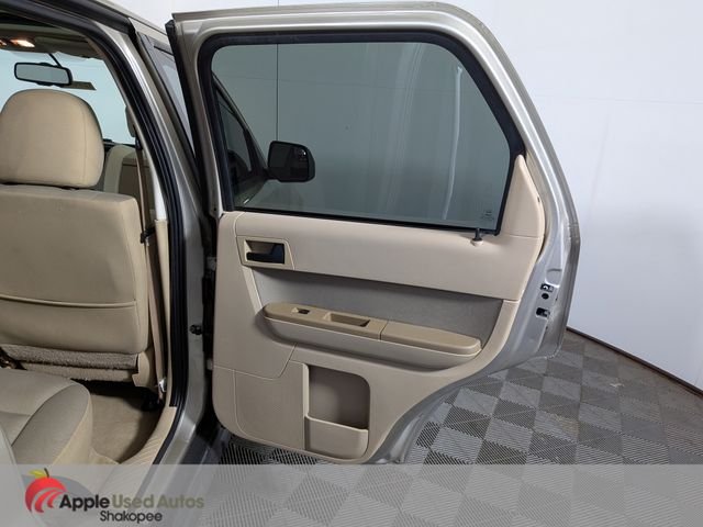 Used 2012 Gold Ford XLT image 30