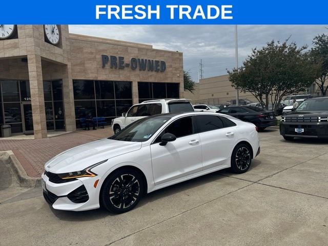 Used 2022 White Pearl Kia GT-Line image 1