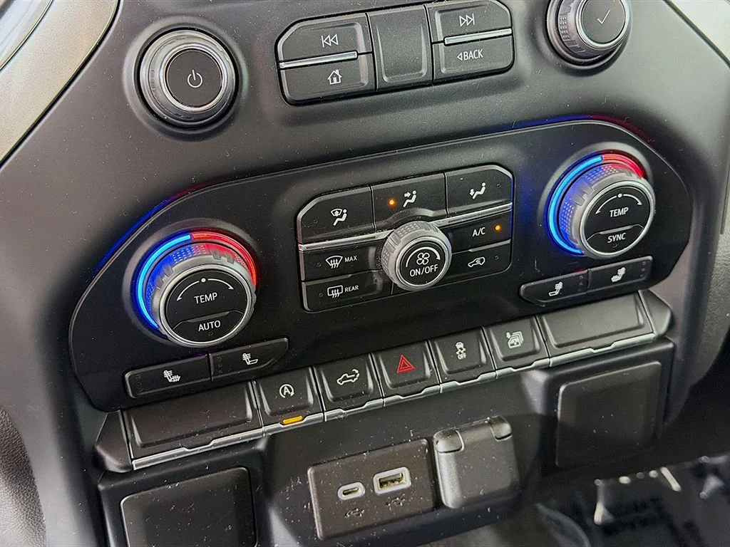 2022 Chevrolet Silverado 1500 Limited LT - Photo 34