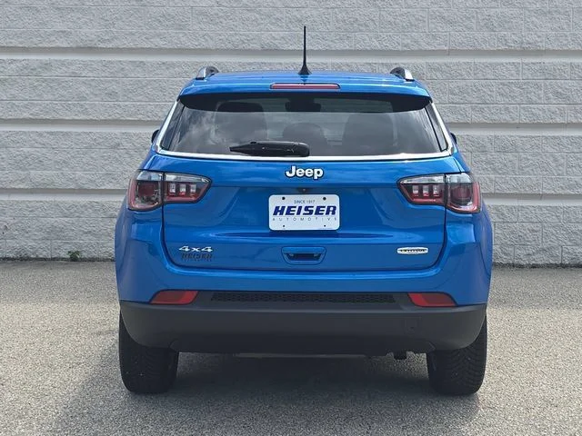 Certified Used 2022 Blue Jeep Latitude image 12