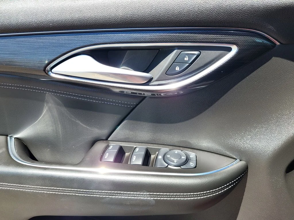 Used 2021 CINNABAR METALLIC Buick Preferred image 18