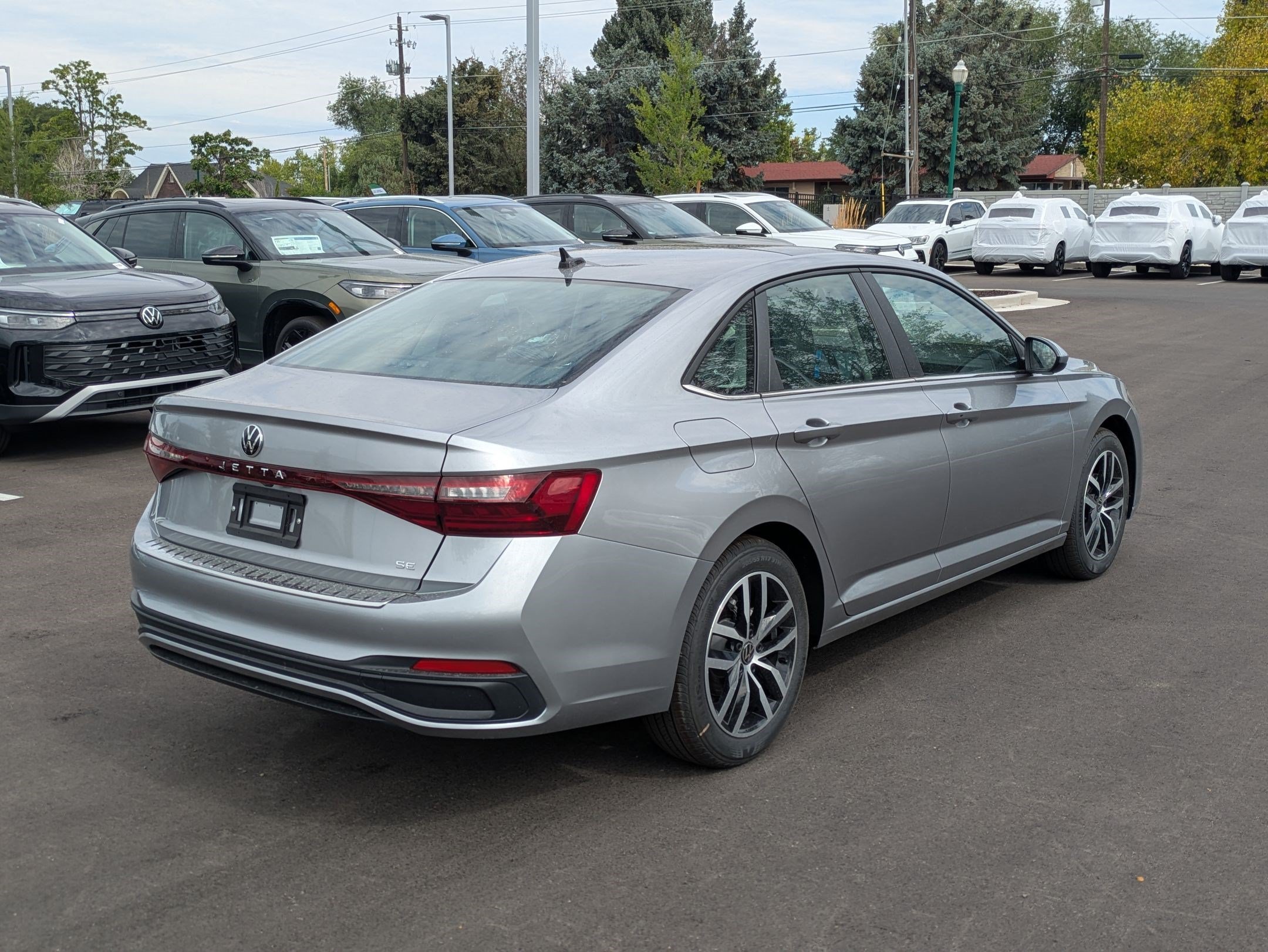 New 2026 Pyrite Silver Metallic Volkswagen SE image 3