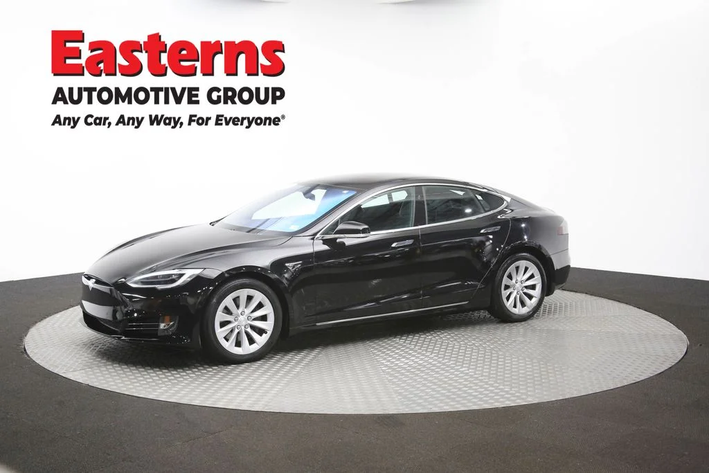 Used 2018 Black Tesla 75D image 52
