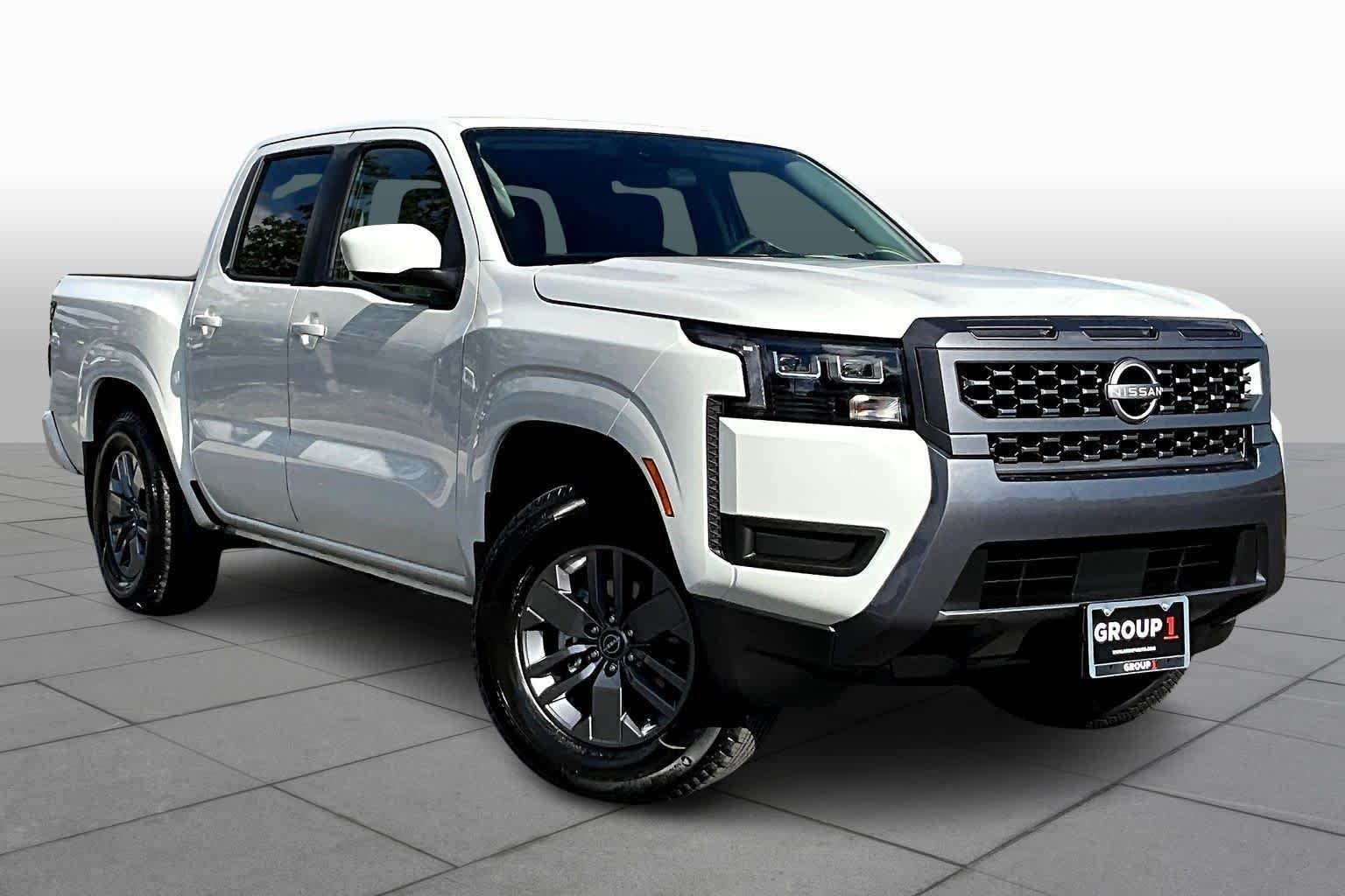 New 2026 Glacier White Nissan SV image 2