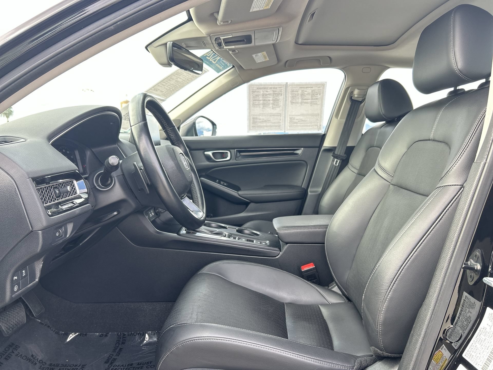 2024 Honda Civic Touring - Photo 13