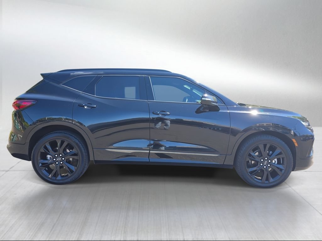 Used 2020 Black Chevrolet RS image 2