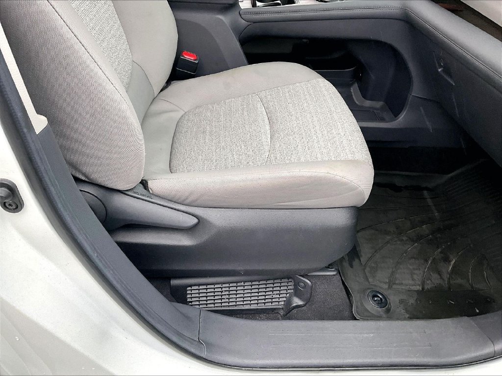 Used 2024 Ice Toyota LE image 38