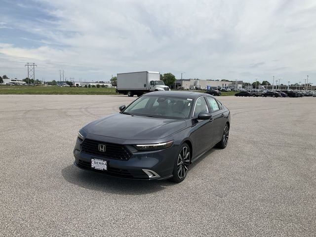 New 2026 Meteorite Gray Metallic Honda Touring image 10