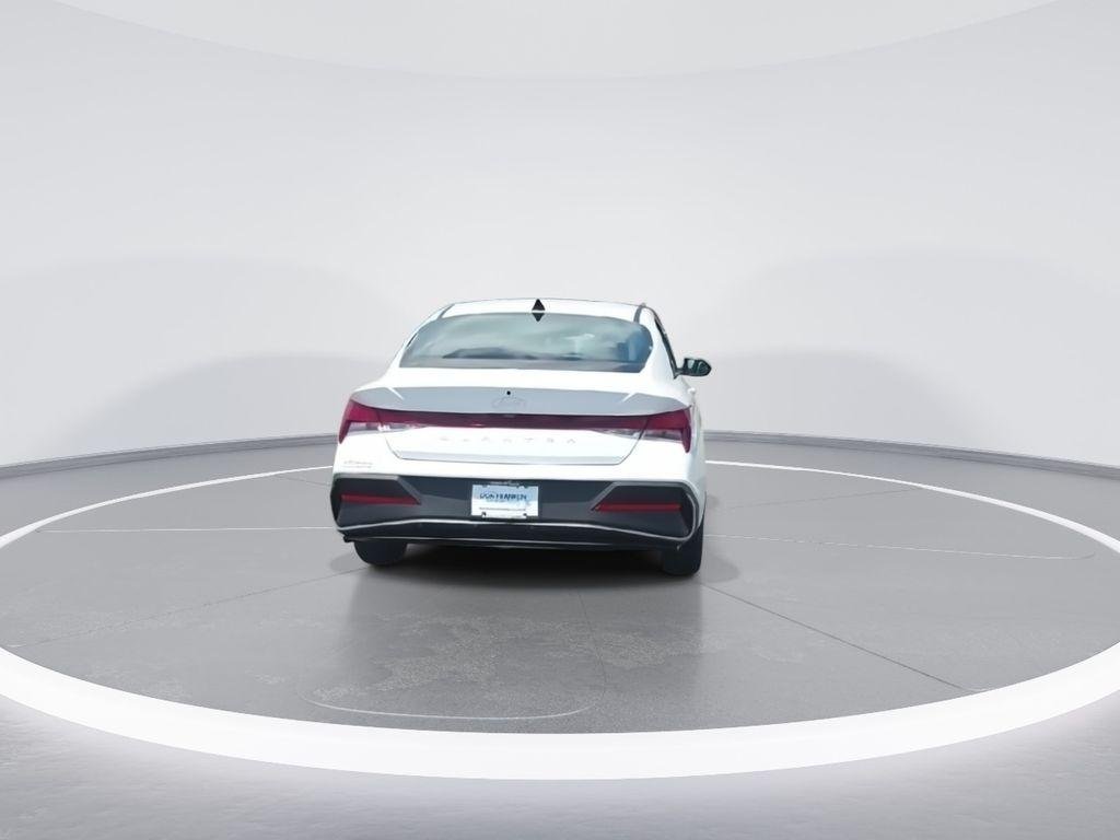 New 2026 White Hyundai SE image 7