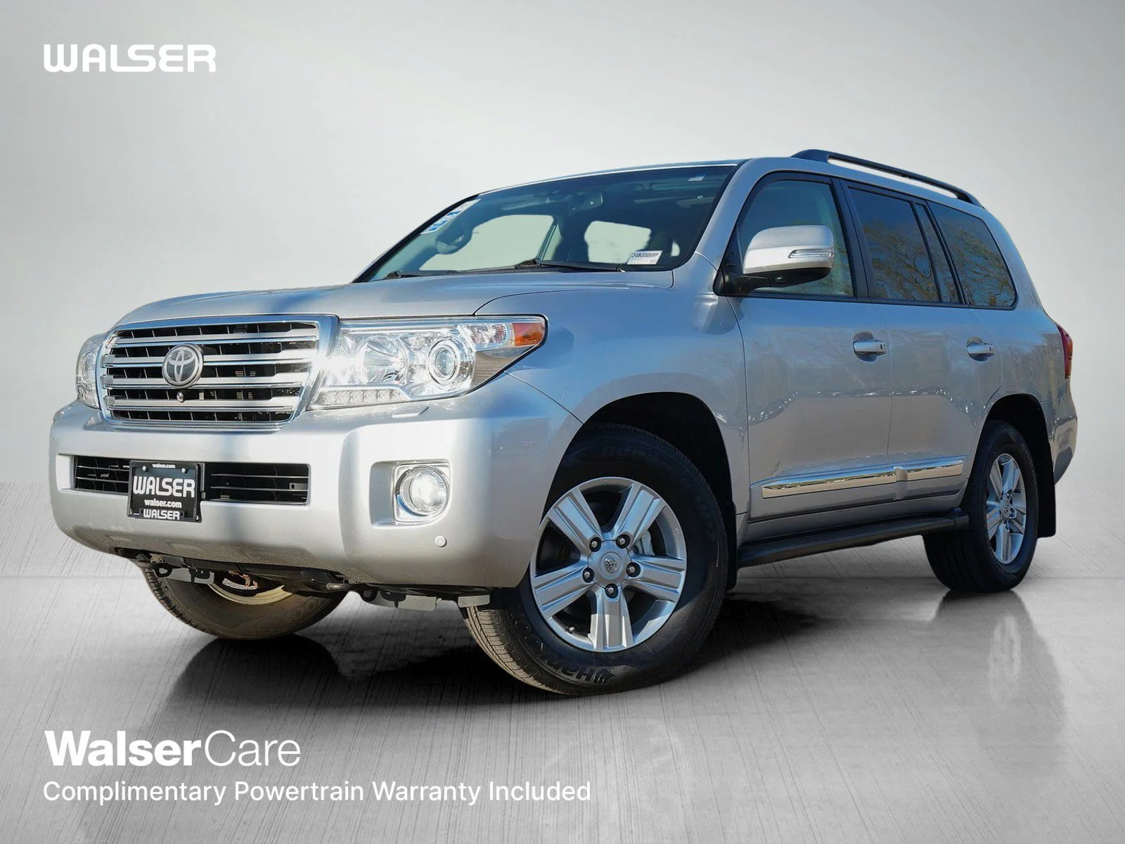 Used 2015 Classic Silver Metallic Toyota Base image 1