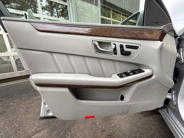 Used 2012 Quartz Blue Metallic Mercedes-Benz E 350 image 15