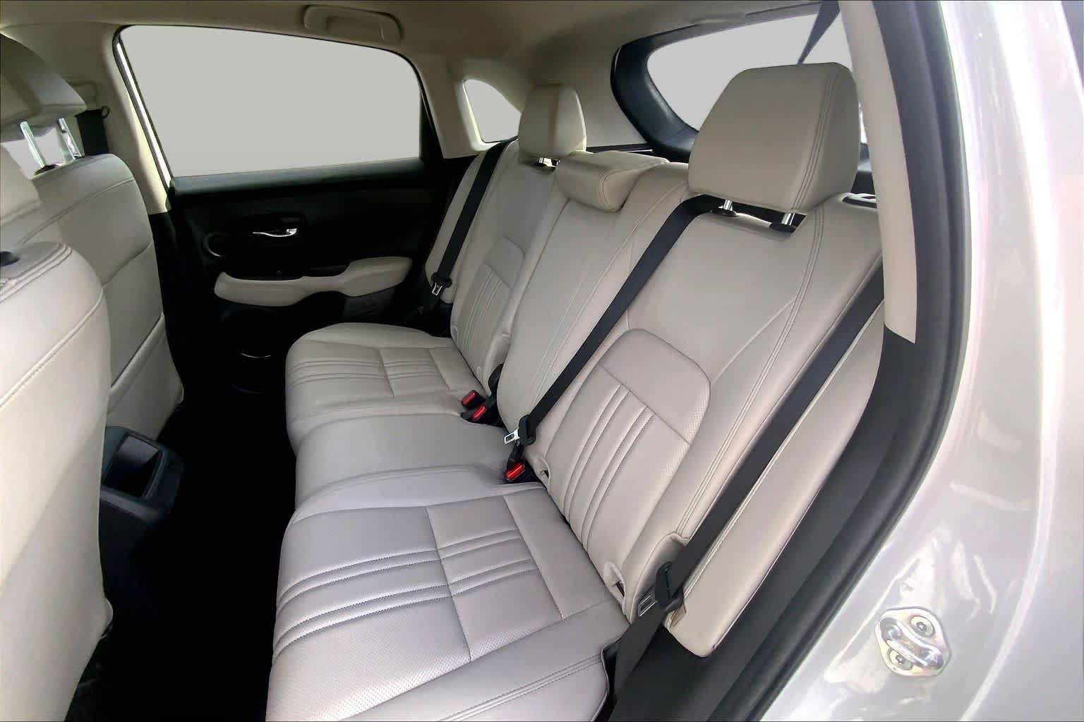 Used 2023 Platinum White Pearl Honda EX-L image 20
