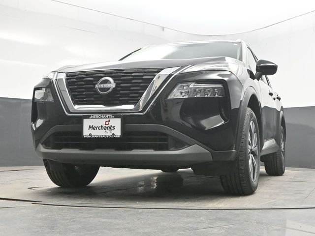 Used 2023 Black Nissan SV image 27