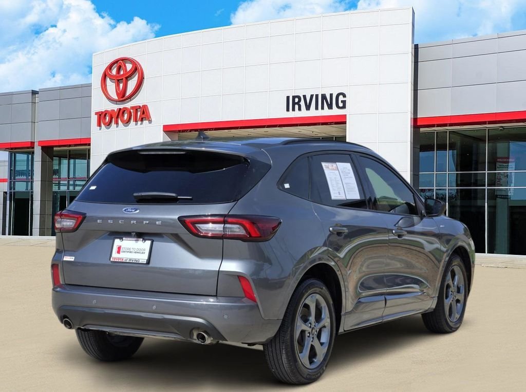 Used 2023 Gray Ford ST-Line image 4