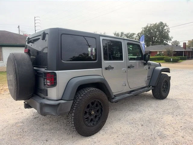 Used 2016 Silver Jeep Unlimited Sport image 13