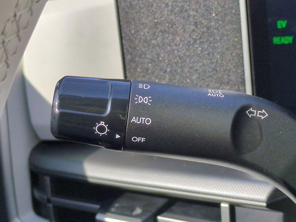 2026 Hyundai Santa Fe SE - Photo 28
