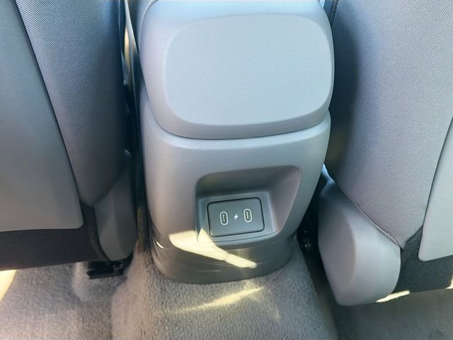 Used 2026 White Hyundai SEL Sport image 24
