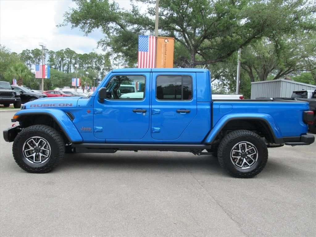New 2026 Hydro Blue Pearl-Coat Exterior Paint Jeep Rubicon X image 4