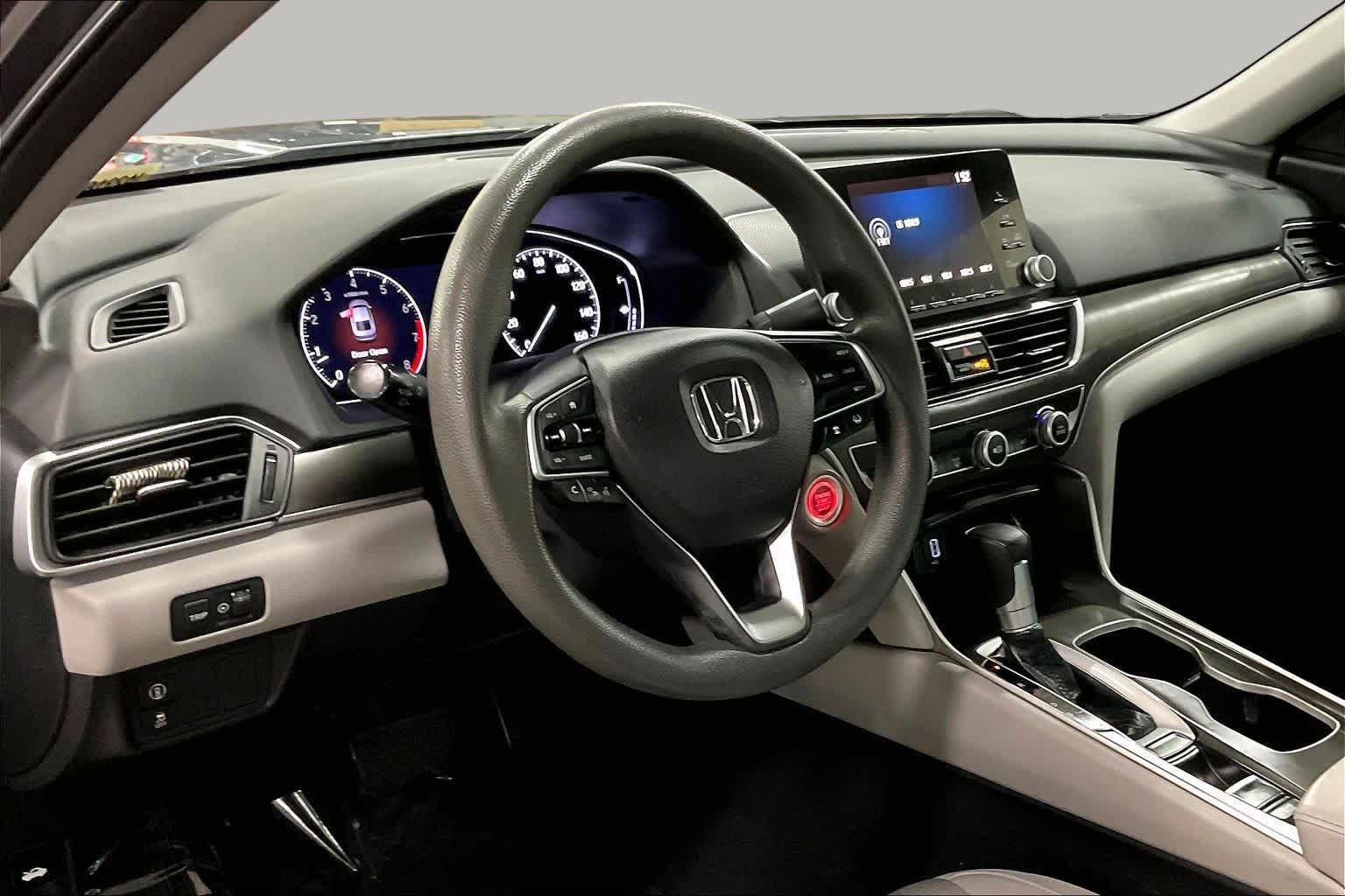 Used 2018 Modern Steel Metallic Honda LX 1.5T image 17