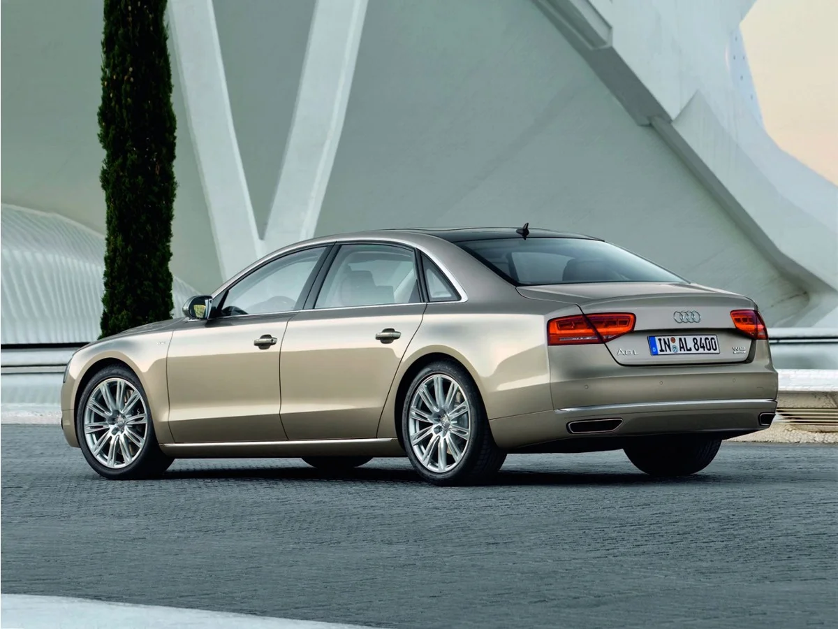 2013 Audi A8 4.0T LWB quattro Tiptronic's photo