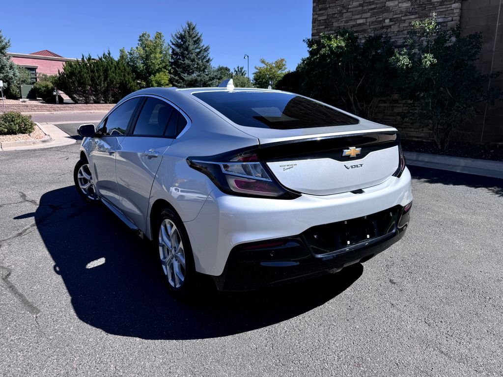 Used 2017 Silver Chevrolet Premier image 7