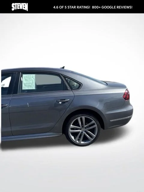 Used 2018 Gray Volkswagen 2.0T R-Line image 5