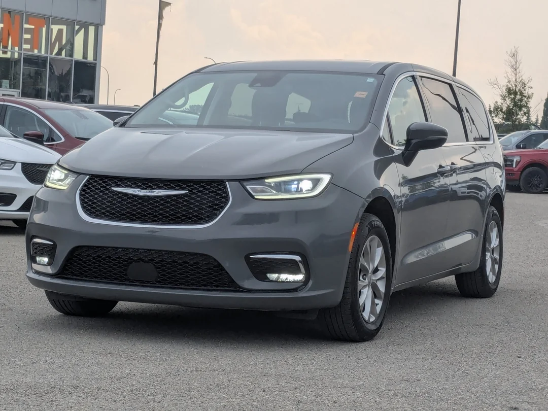 Certified Used 2023 Grey Chrysler Touring L - - AWD - Caprice Leather - Heated Seats & Wheel - Blind Spot & More! image 4