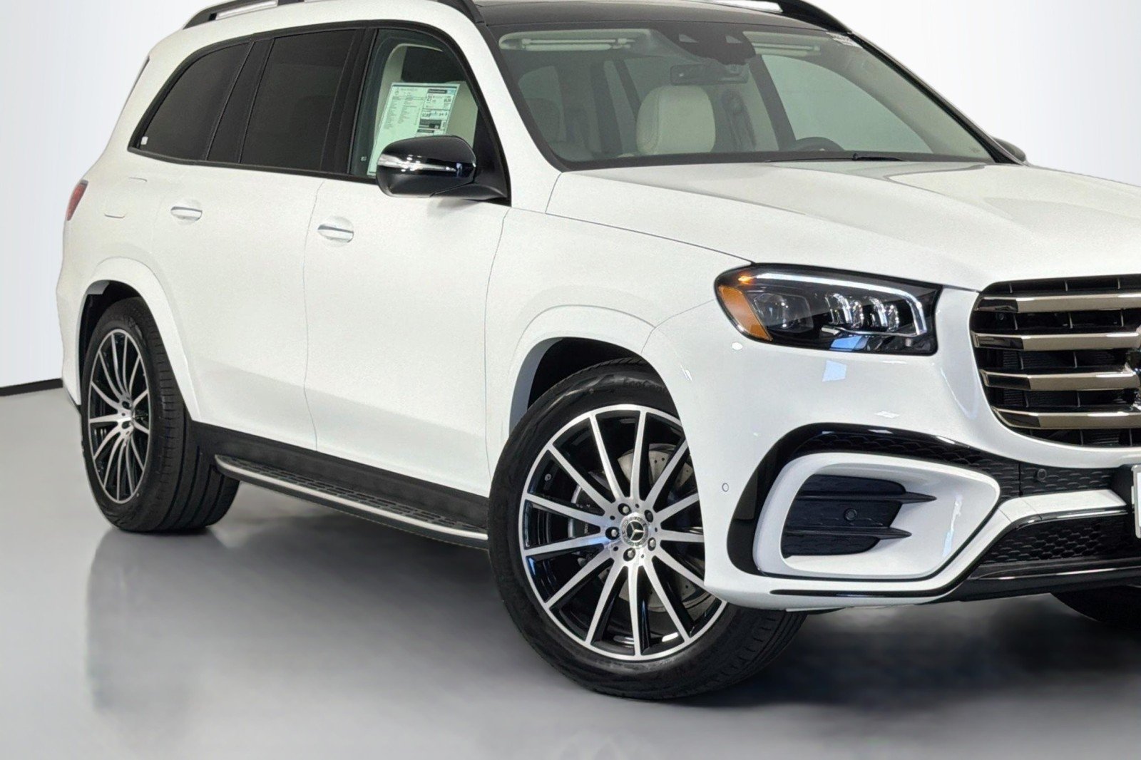 New 2026 Polar White Mercedes-Benz GLS 450 4MATIC® SUV image 16