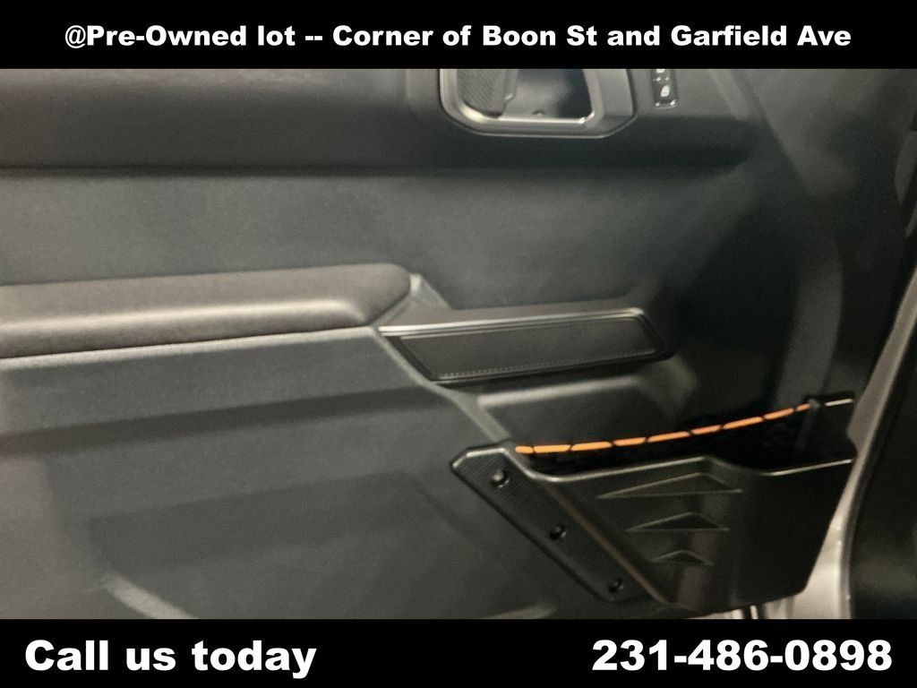 Used 2024 Silver Ford Badlands image 15