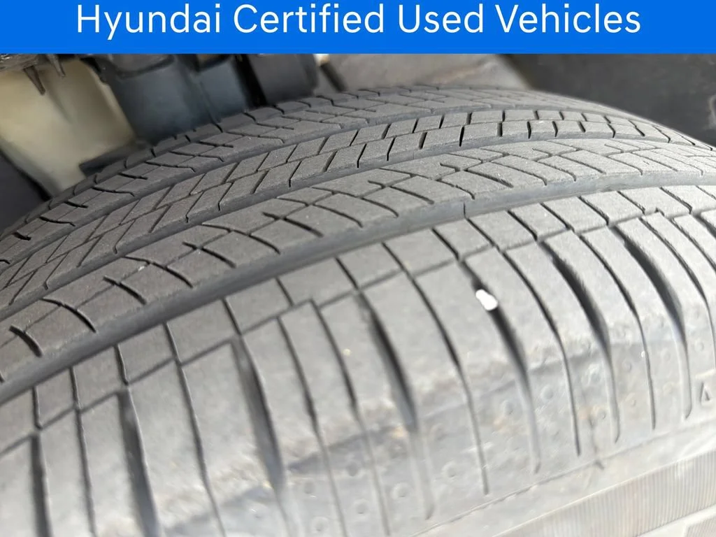 Certified Pre-Owned 2025 Hyundai Tucson Hybrid SEL Convenience