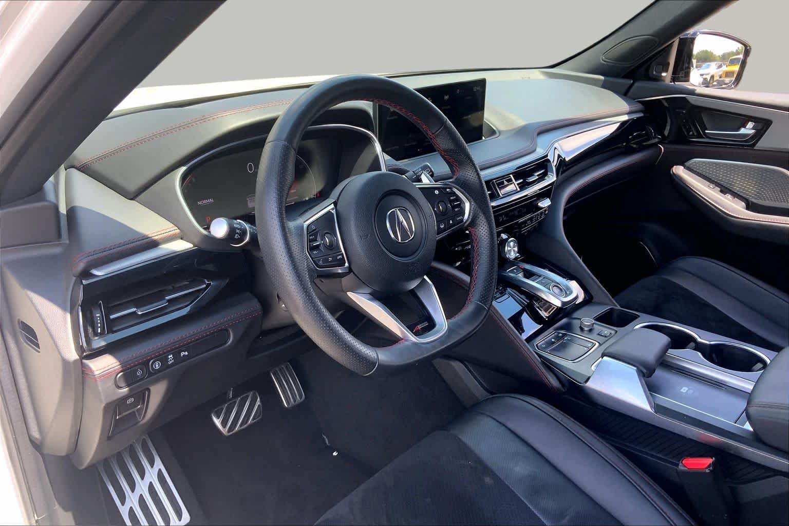 Used 2024 Platinum White Pearl Acura w/A-Spec Package image 18
