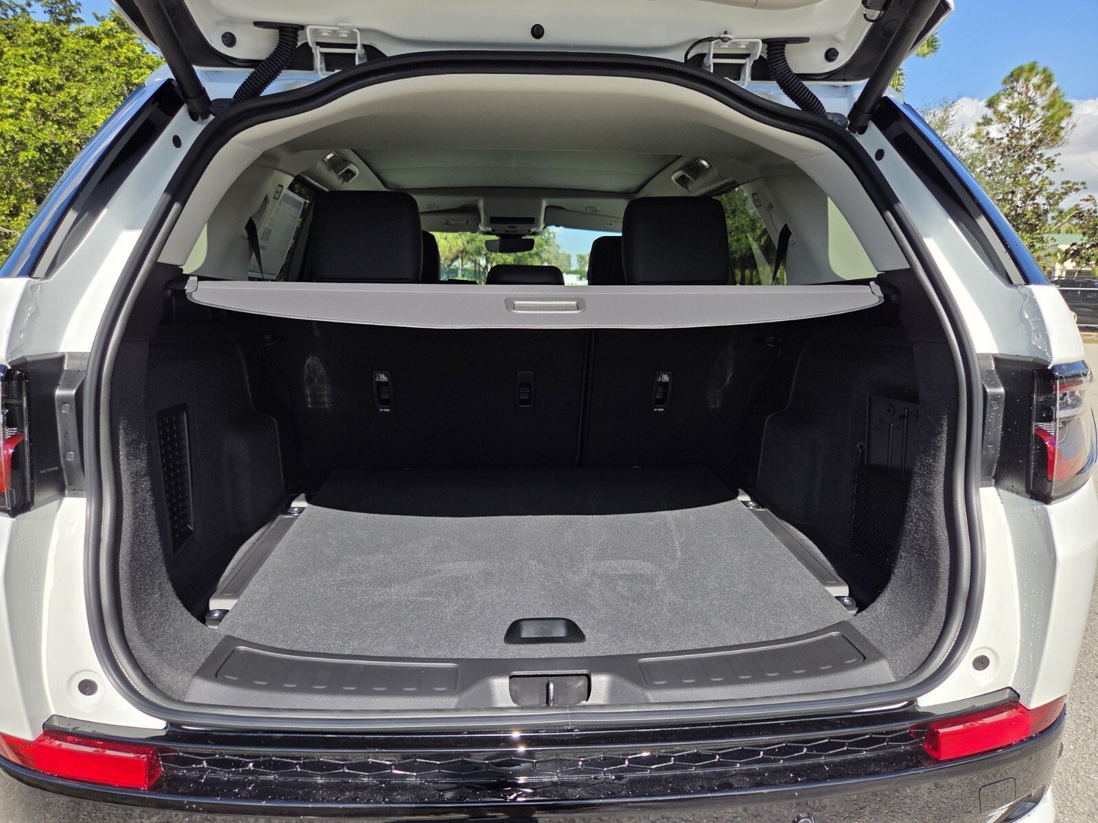 2025 Land Rover Discovery Sport S - Photo 13