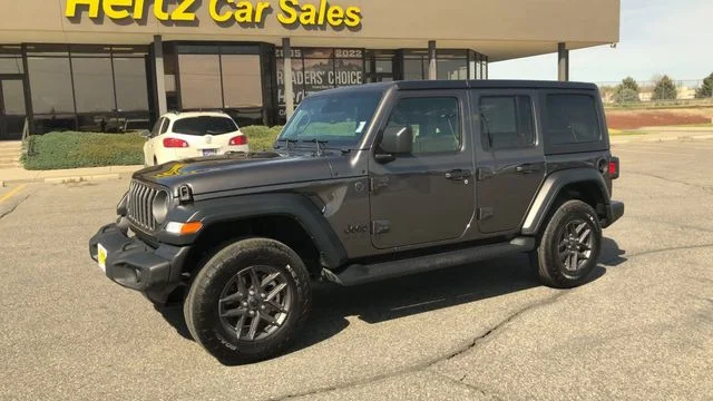 Used 2026 Granite Crystal Metallic Jeep Sport S image 4