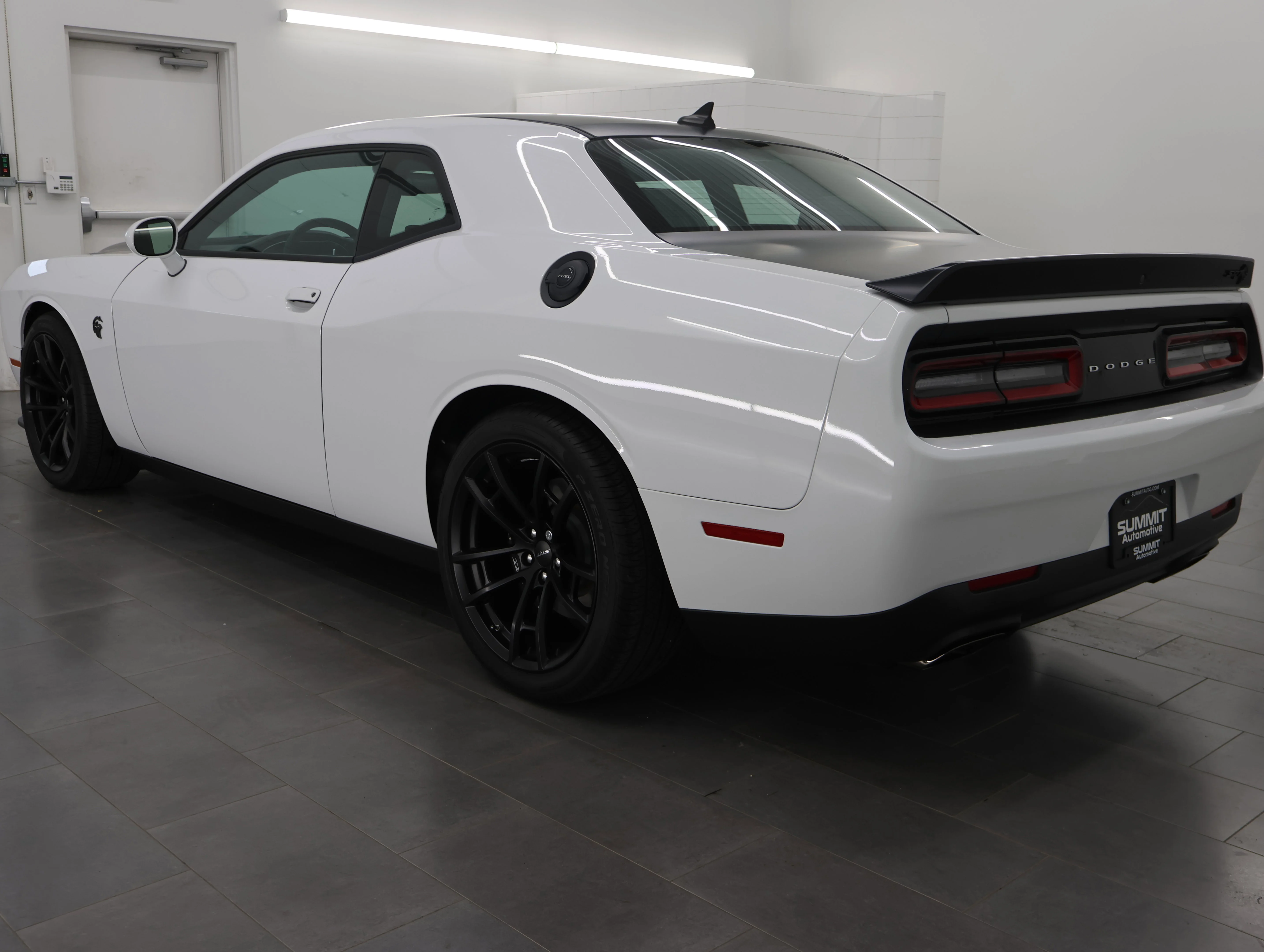 Used 2023 White Knuckle Clearcoat Dodge SRT Hellcat Jailbreak image 6
