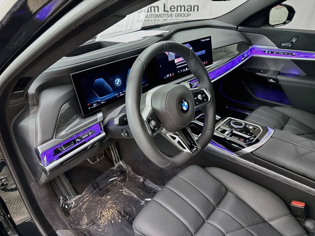 Used 2025 Black BMW 760i xDrive image 9