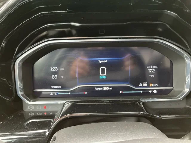 2025 Chevrolet Silverado 1500 LT - Photo 11