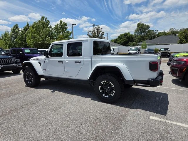 New 2026 Bright White Clear-Coat Exterior Paint Jeep Rubicon image 11