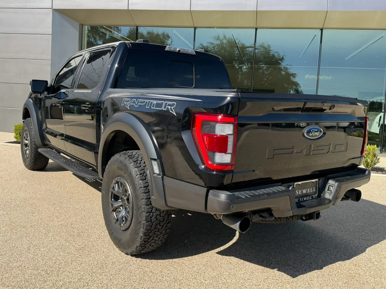 Used 2022 Agate Black Metallic Ford Raptor image 8