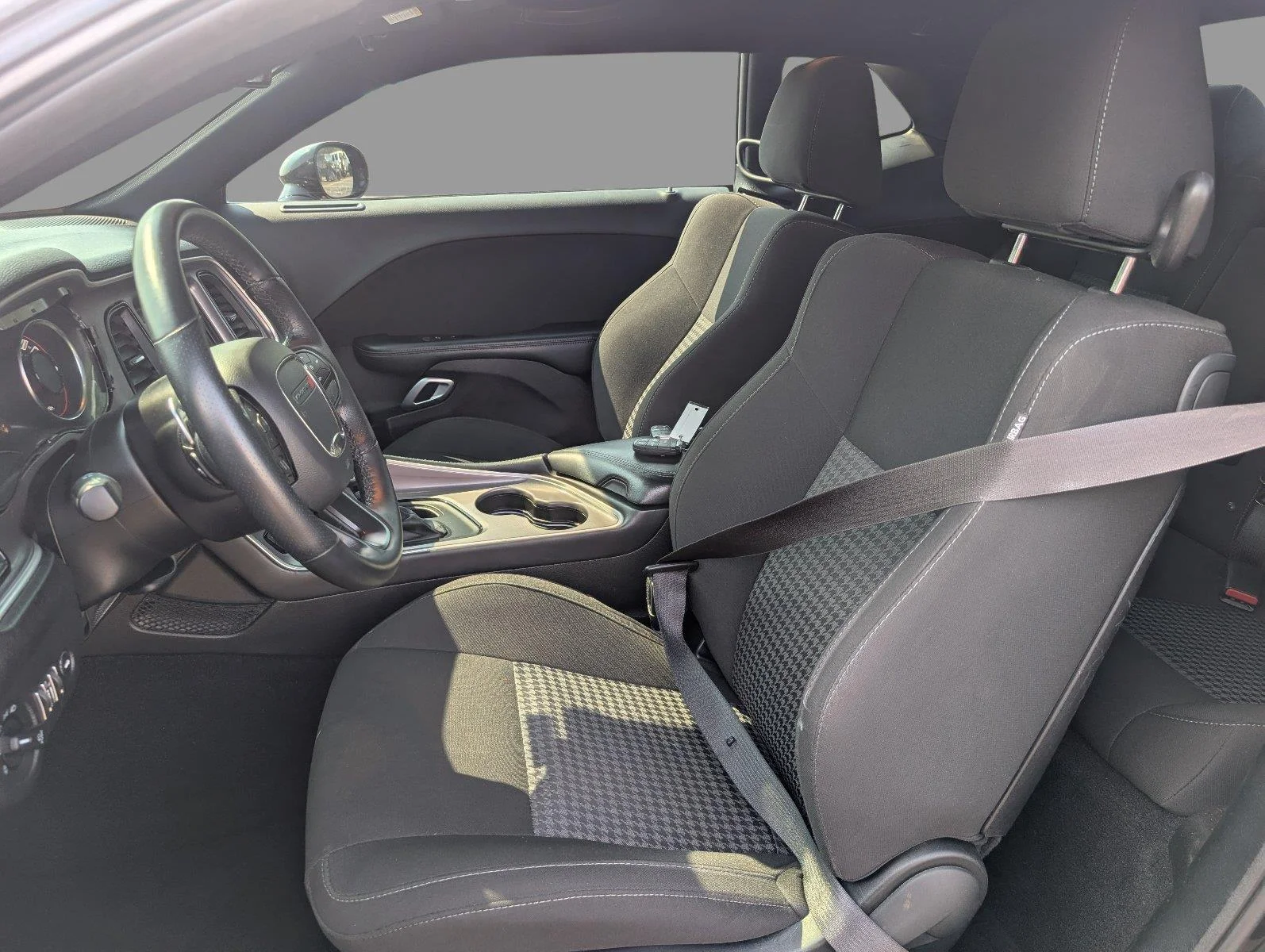 Used 2022 Pitch Black Clearcoat Dodge R/T image 17