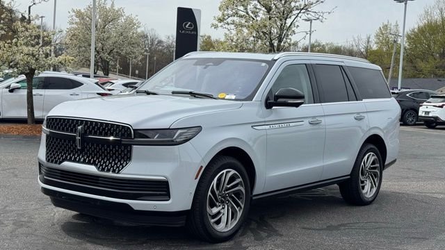 2025 Lincoln Navigator Reserve 4WD's photo