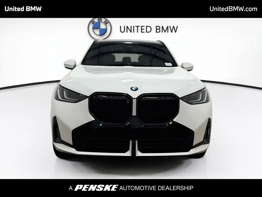 New 2026 Alpine White BMW 30 xDrive image 2